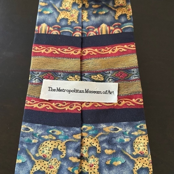 Men! The Metropolitan Museum of Art 100% Silk Neck Tie - Picture 3 of 4